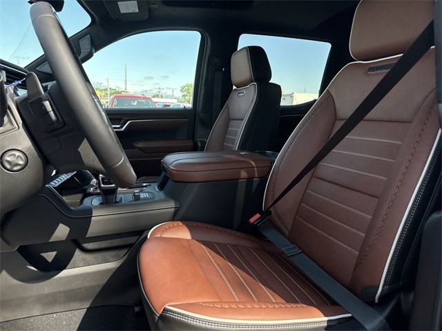 GMC Sierra 1500 Vehicle Full-screen Gallery Image 11