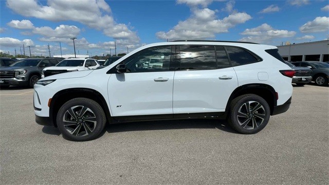 Buick Enclave Vehicle Full-screen Gallery Image 05