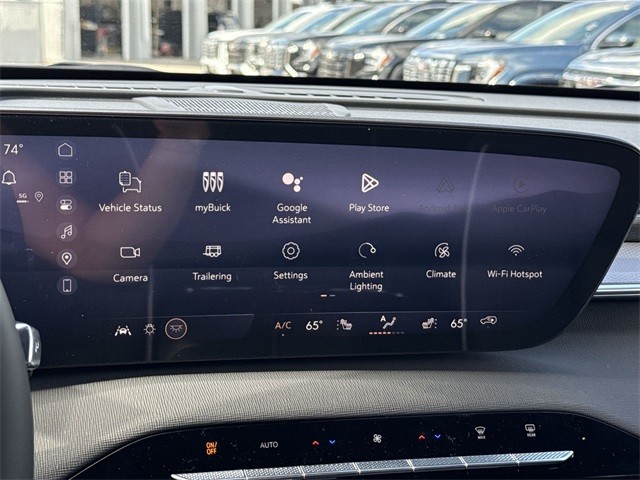 Buick Enclave Vehicle Full-screen Gallery Image 16