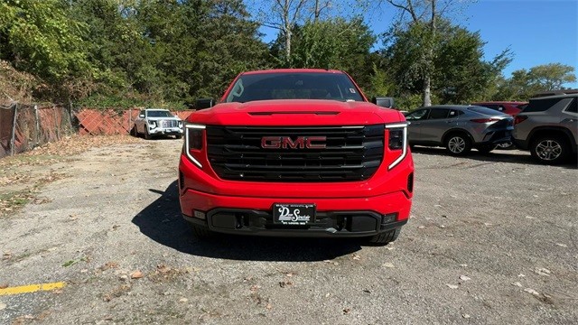 GMC Sierra 1500 Vehicle Full-screen Gallery Image 03