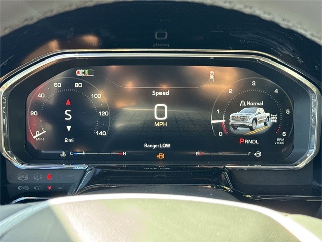 GMC Sierra 1500 Vehicle Full-screen Gallery Image 15