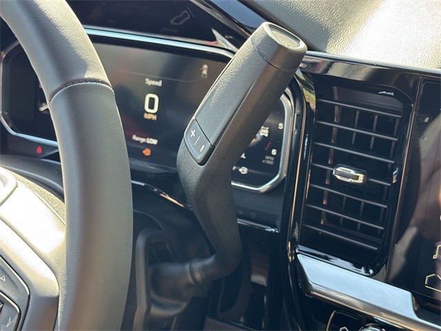 GMC Sierra 1500 Vehicle Full-screen Gallery Image 20