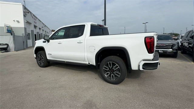 GMC Sierra 1500 Vehicle Full-screen Gallery Image 06