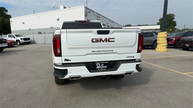 GMC Sierra 1500 Vehicle Full-screen Gallery Image 07