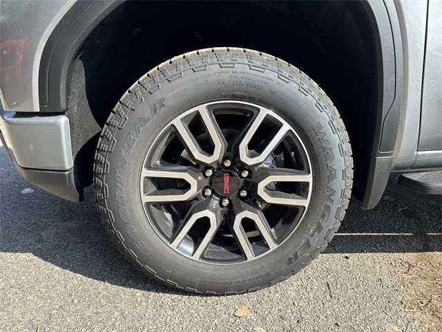 GMC Sierra 1500 Vehicle Full-screen Gallery Image 10