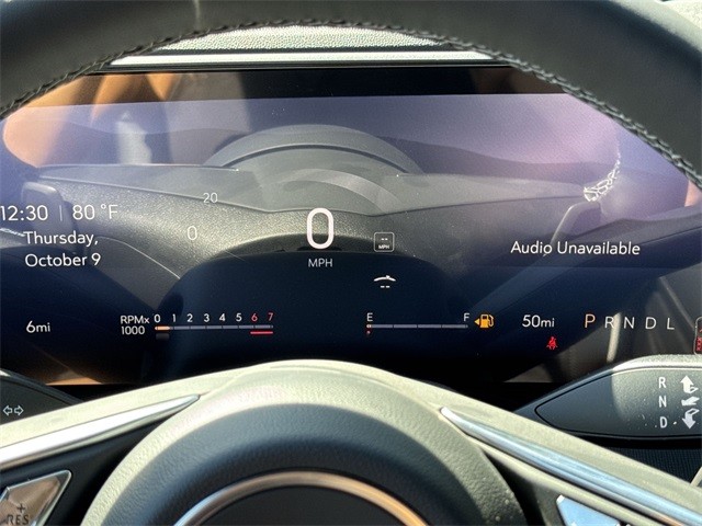 Buick Enclave Vehicle Full-screen Gallery Image 15