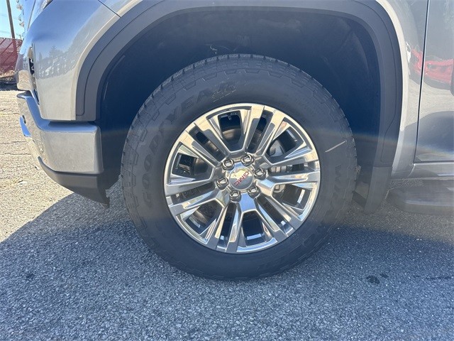 GMC Sierra 1500 Vehicle Full-screen Gallery Image 10