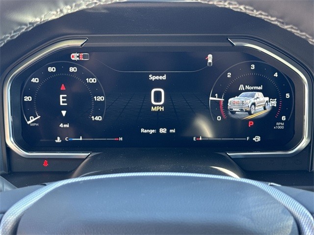 GMC Sierra 1500 Vehicle Full-screen Gallery Image 15