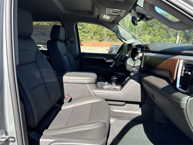 GMC Sierra 1500 Vehicle Full-screen Gallery Image 24