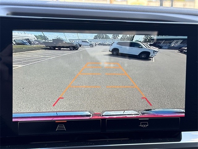 GMC Sierra 1500 Vehicle Full-screen Gallery Image 17