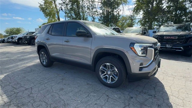 GMC Terrain Vehicle Full-screen Gallery Image 02