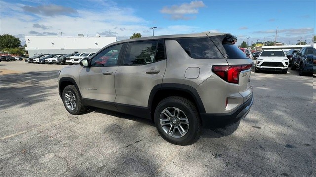 GMC Terrain Vehicle Full-screen Gallery Image 06