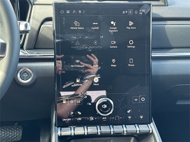 GMC Terrain Vehicle Full-screen Gallery Image 16