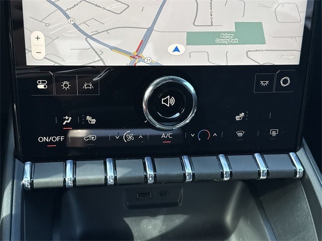 GMC Terrain Vehicle Full-screen Gallery Image 19