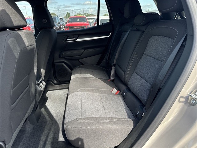 GMC Terrain Vehicle Full-screen Gallery Image 22