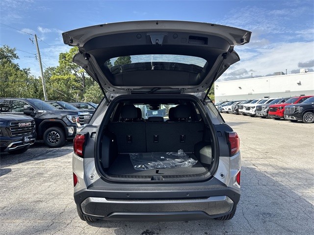 GMC Terrain Vehicle Full-screen Gallery Image 23