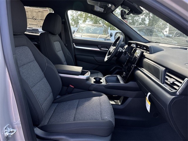 GMC Terrain Vehicle Full-screen Gallery Image 24