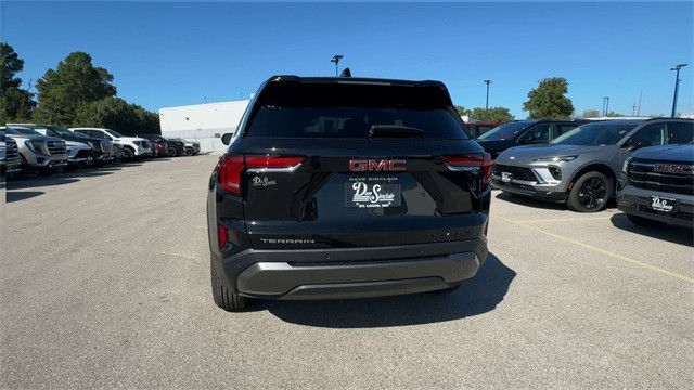 GMC Terrain Vehicle Full-screen Gallery Image 07