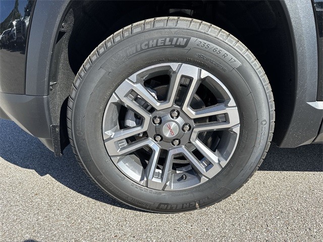 GMC Terrain Vehicle Full-screen Gallery Image 10