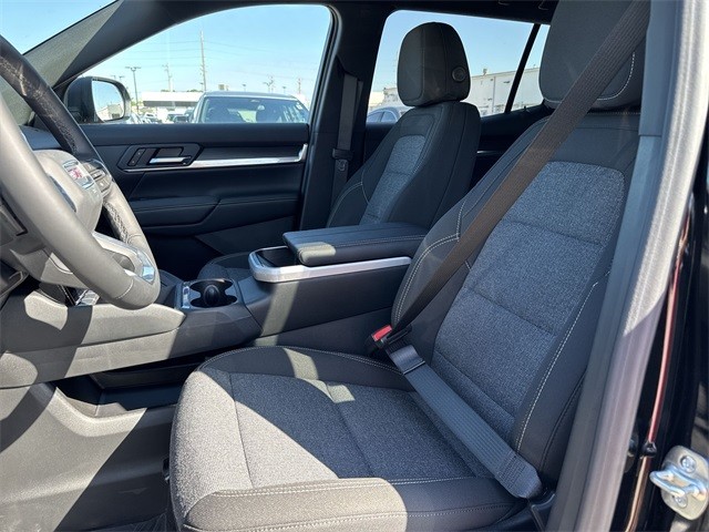 GMC Terrain Vehicle Full-screen Gallery Image 11