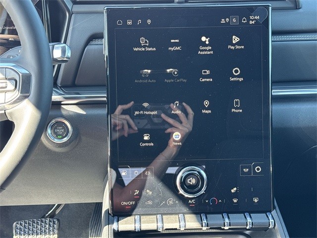 GMC Terrain Vehicle Full-screen Gallery Image 16