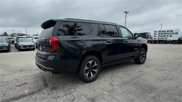 GMC Yukon XL Vehicle Full-screen Gallery Image 08