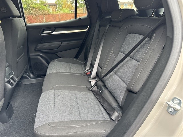 GMC Terrain Vehicle Full-screen Gallery Image 22