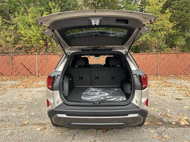 GMC Terrain Vehicle Full-screen Gallery Image 23