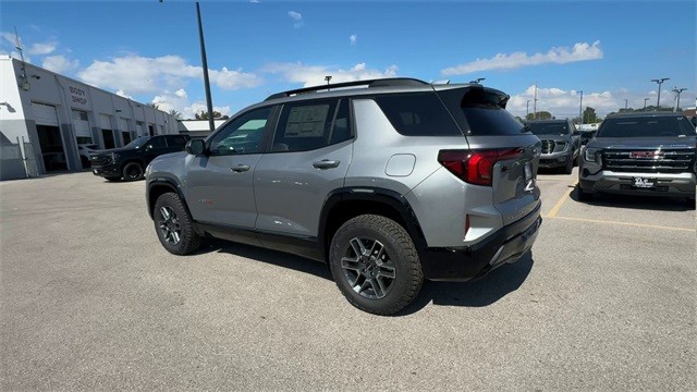 GMC Terrain Vehicle Full-screen Gallery Image 06