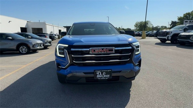 GMC Terrain Vehicle Full-screen Gallery Image 03