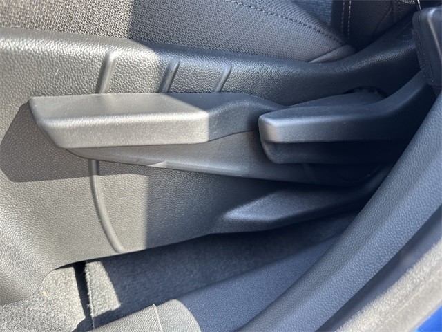 GMC Terrain Vehicle Full-screen Gallery Image 12