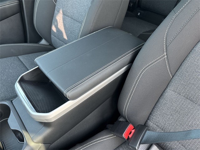 GMC Terrain Vehicle Full-screen Gallery Image 21