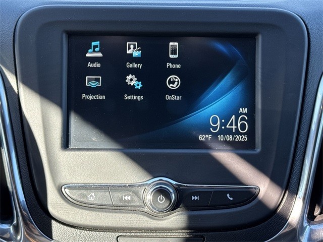 Chevrolet Equinox Vehicle Full-screen Gallery Image 17