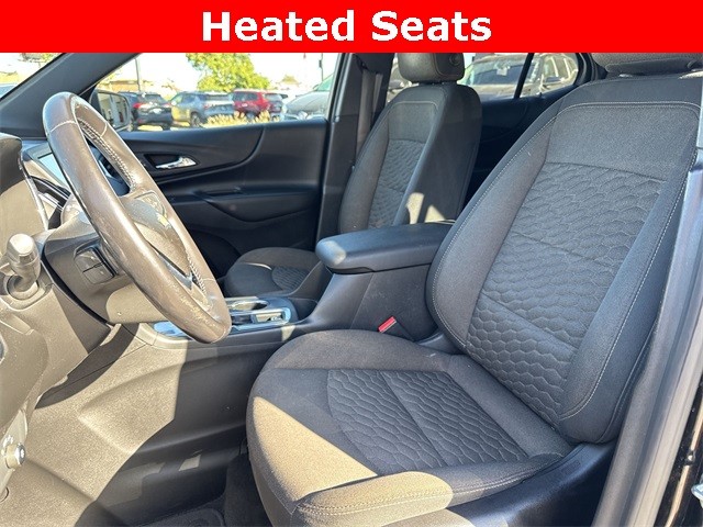 Chevrolet Equinox Vehicle Full-screen Gallery Image 22