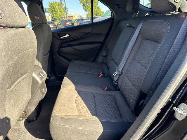 Chevrolet Equinox Vehicle Full-screen Gallery Image 27