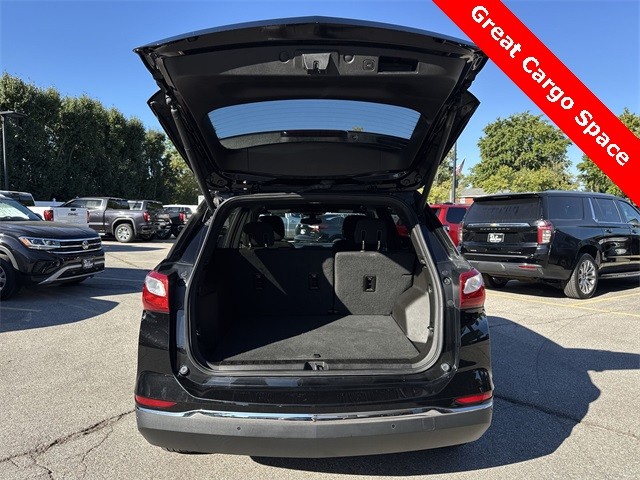 Chevrolet Equinox Vehicle Full-screen Gallery Image 28