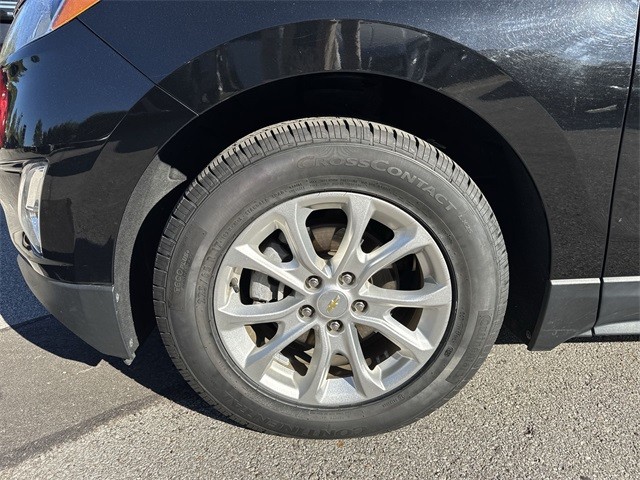 Chevrolet Equinox Vehicle Full-screen Gallery Image 35