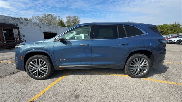 Buick Enclave Vehicle Full-screen Gallery Image 05