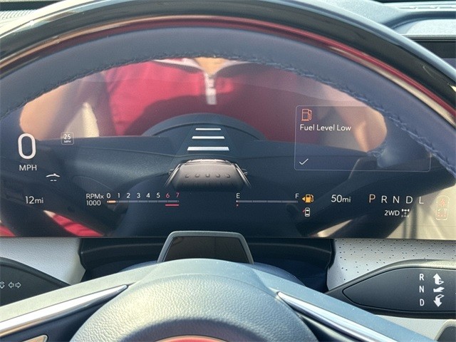 Buick Enclave Vehicle Full-screen Gallery Image 15