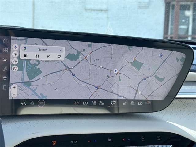 Buick Enclave Vehicle Full-screen Gallery Image 18