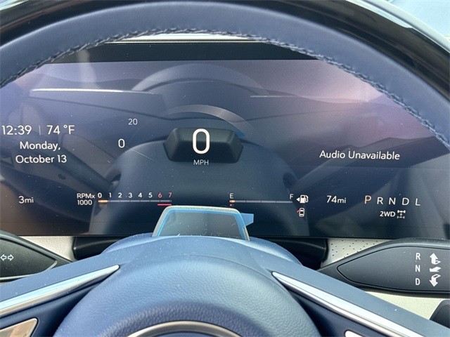 Buick Enclave Vehicle Full-screen Gallery Image 15