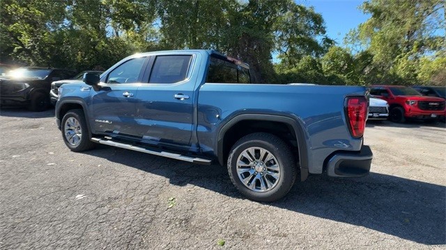GMC Sierra 1500 Vehicle Full-screen Gallery Image 06