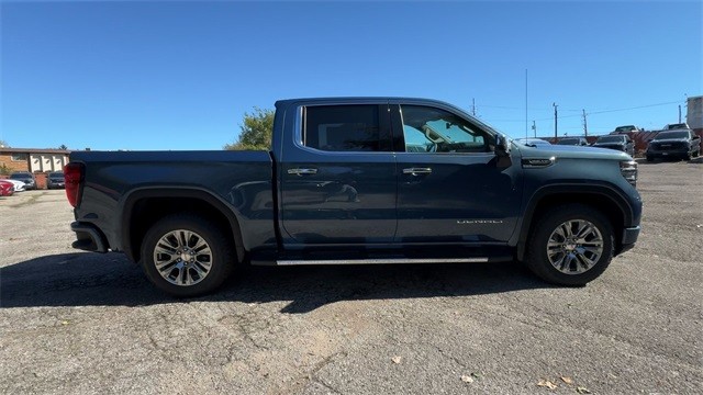 GMC Sierra 1500 Vehicle Full-screen Gallery Image 09