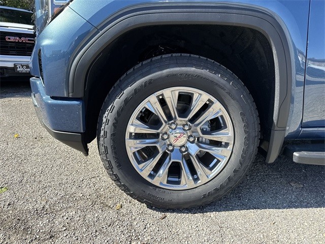 GMC Sierra 1500 Vehicle Full-screen Gallery Image 10