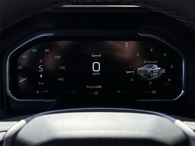 GMC Sierra 1500 Vehicle Full-screen Gallery Image 15