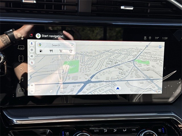 GMC Sierra 1500 Vehicle Full-screen Gallery Image 18