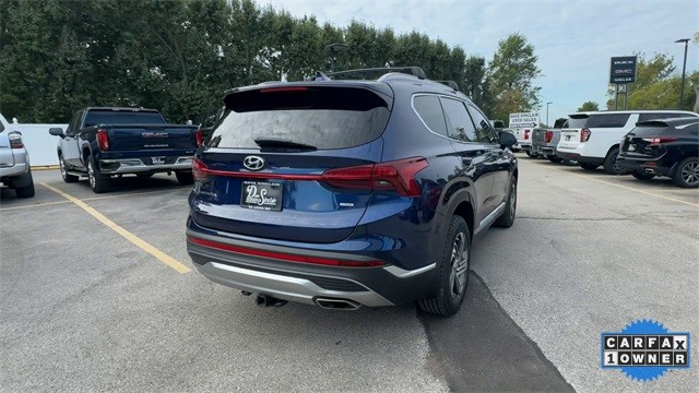 Hyundai Santa Fe Vehicle Full-screen Gallery Image 10