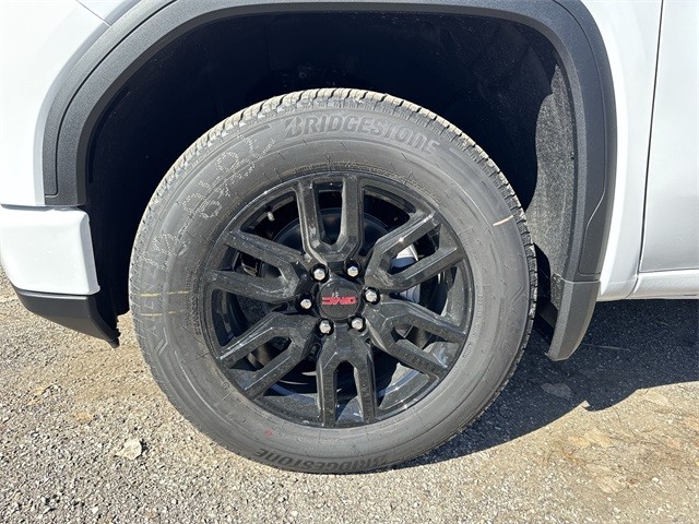 GMC Sierra 1500 Vehicle Full-screen Gallery Image 10