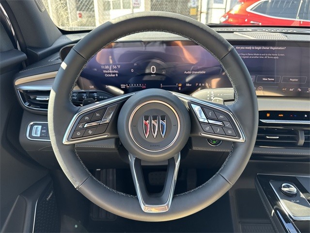 Buick Enclave Vehicle Full-screen Gallery Image 14