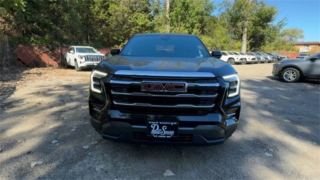 GMC Terrain Vehicle Full-screen Gallery Image 03